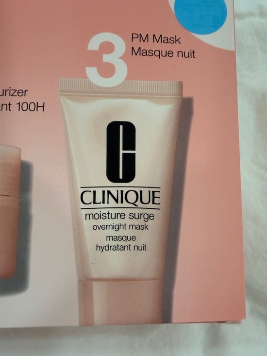 Clinique Hydration Heroes Mini Kit - Pink - Picture 4 of 7
